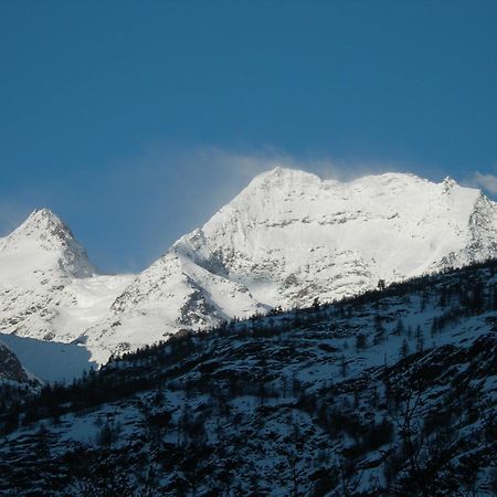Hotel Adler Saas-Grund Bagian luar foto
