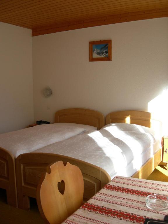 Hotel Adler Saas-Grund Ruang foto